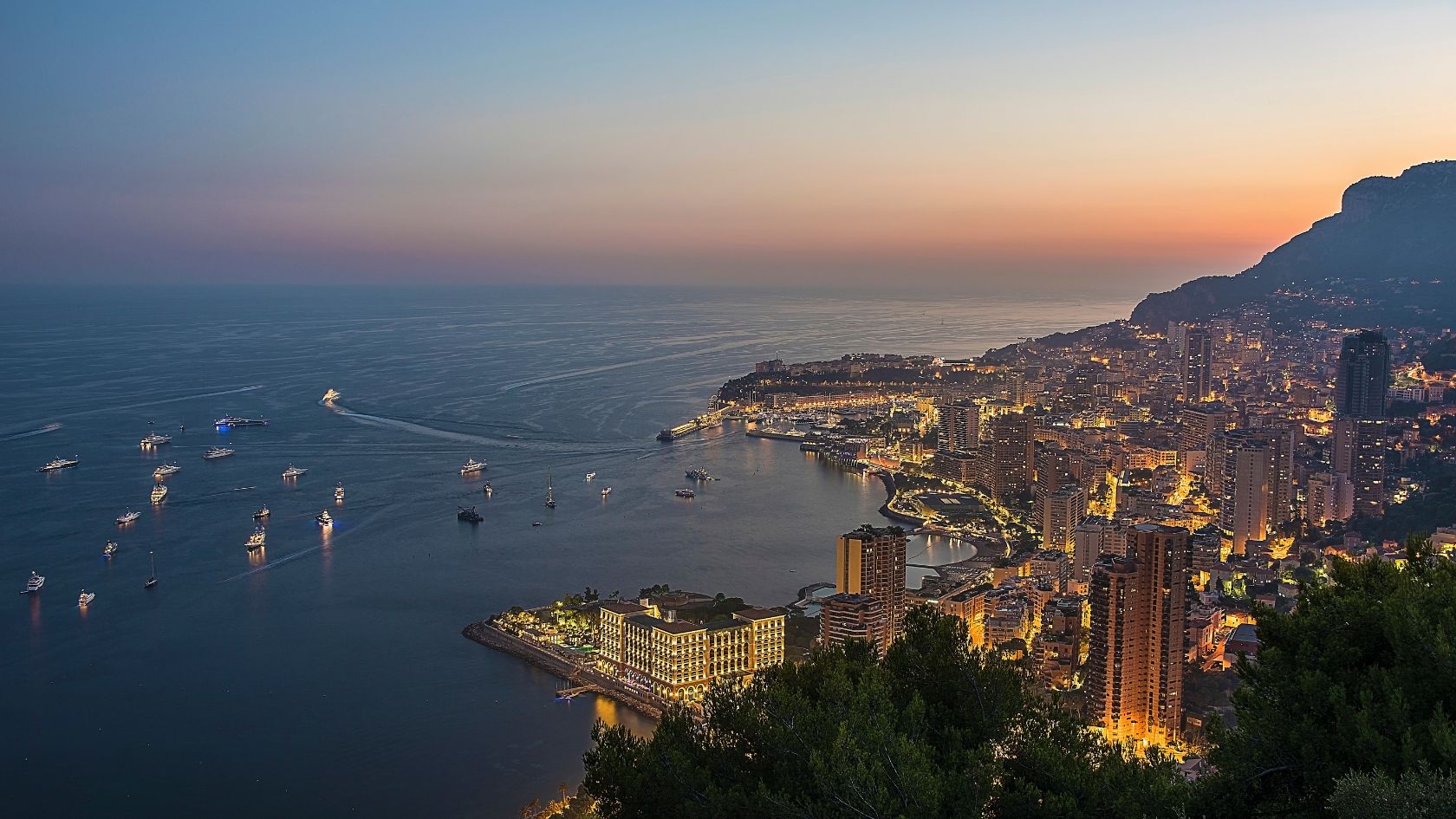 Dîners-spectacles et soirées à Monaco