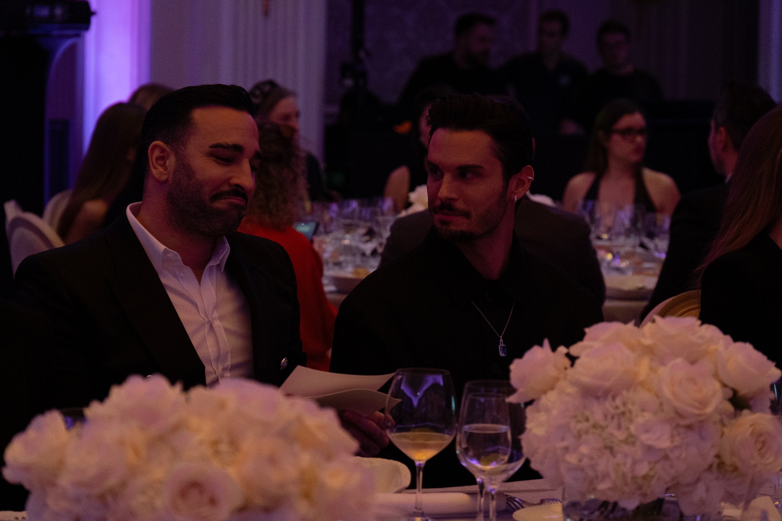 Adil Rami et Baptiste Giabiconi pendant Le Grand Dîner PFW Awards